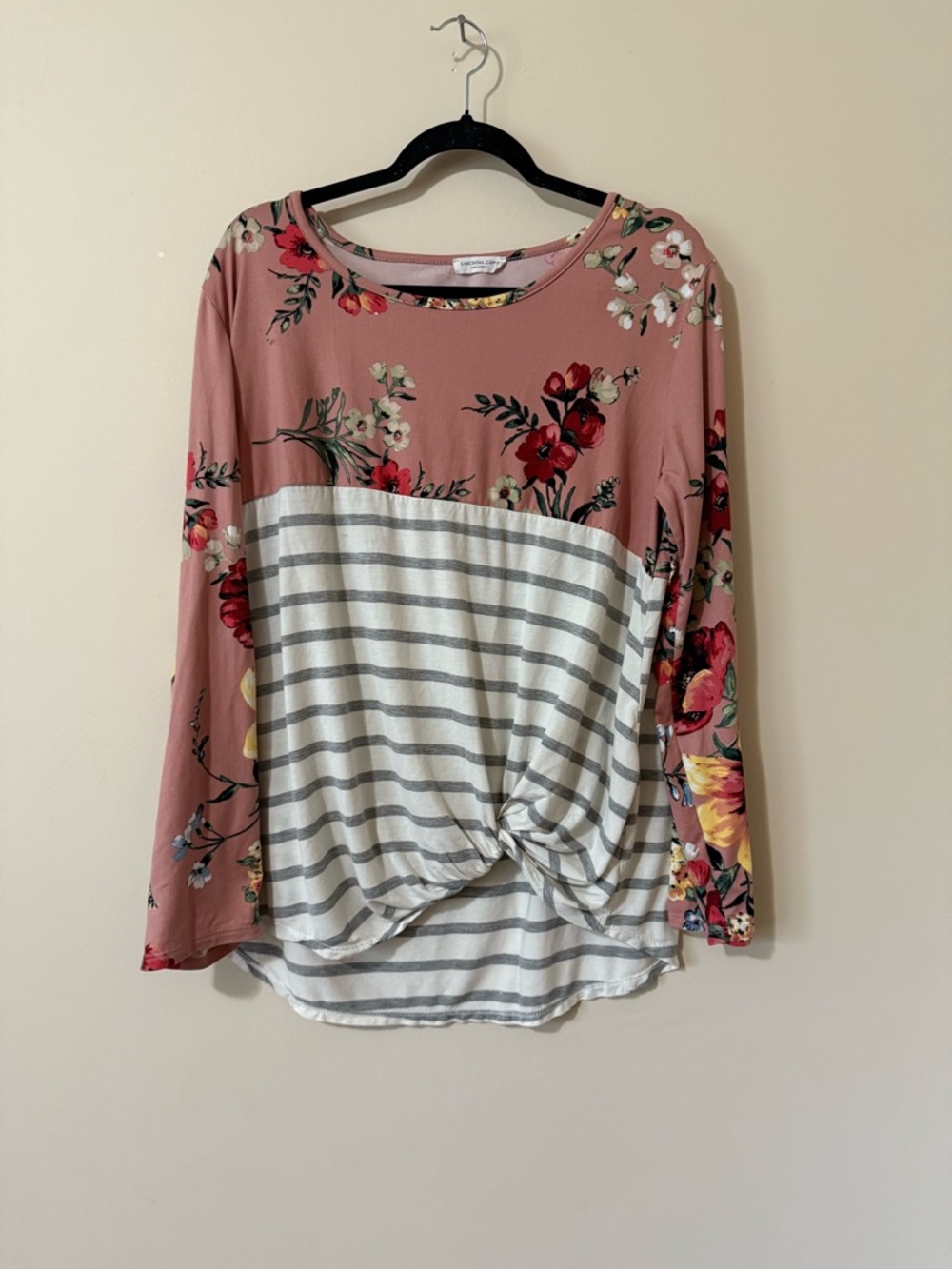 Chic Soul Dusty Rose Floral & Striped Twist Front Long Sleeve Top. PTP 24.
